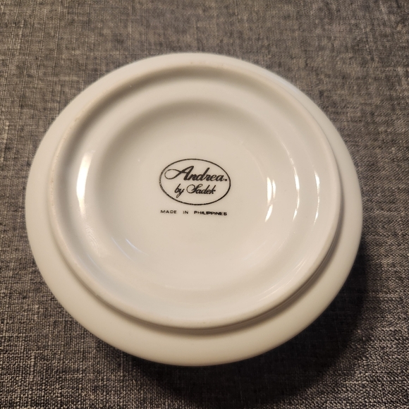 Andrea By Sadek White Porcelain Reticulated Fairy Lamp - Picture 7 of 16